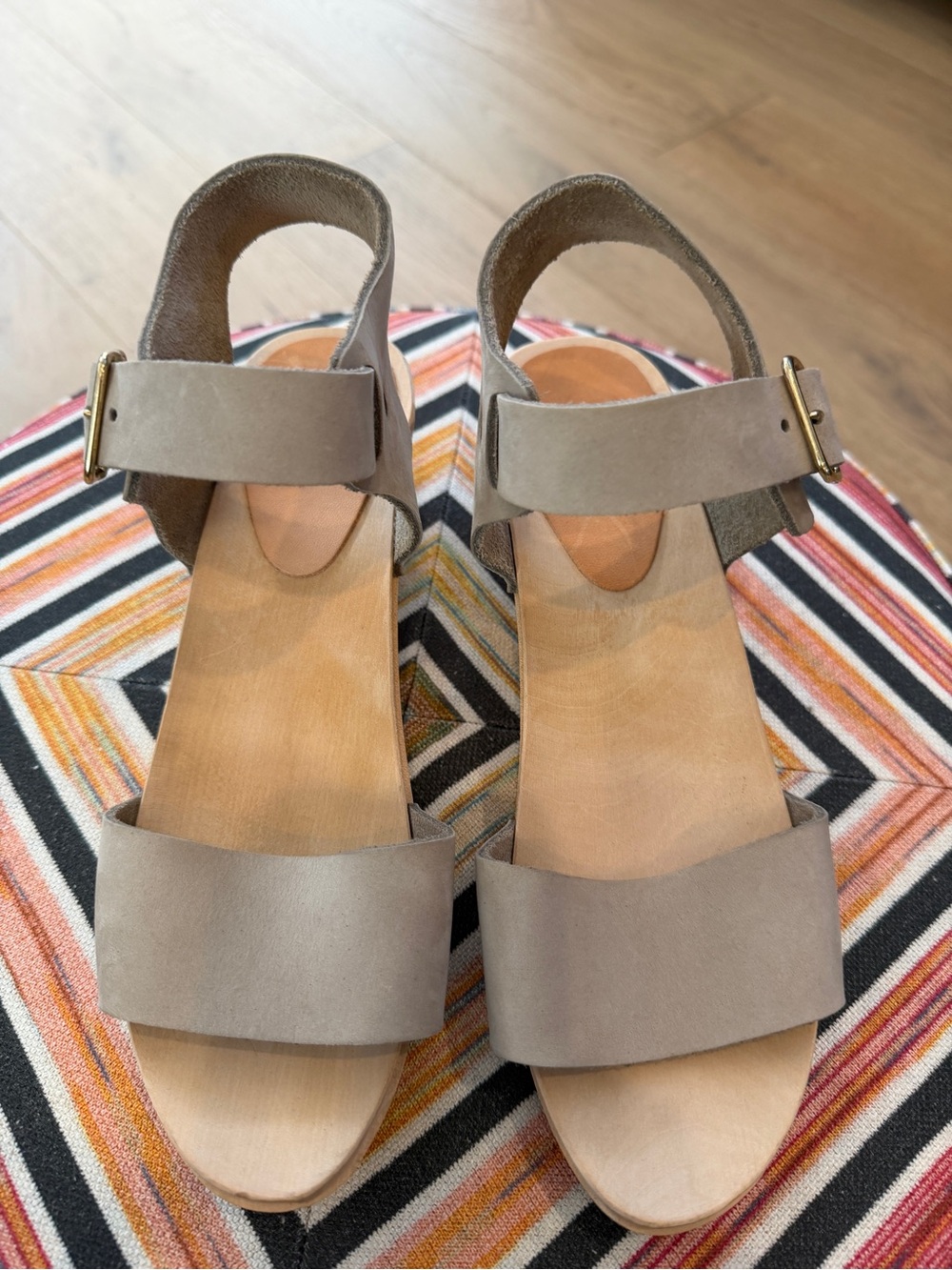 NWOT Bryr Emma Sandal Toe Leather Clog Cement/Gray Mid Heel 38 (US 7.5/8) Narrow